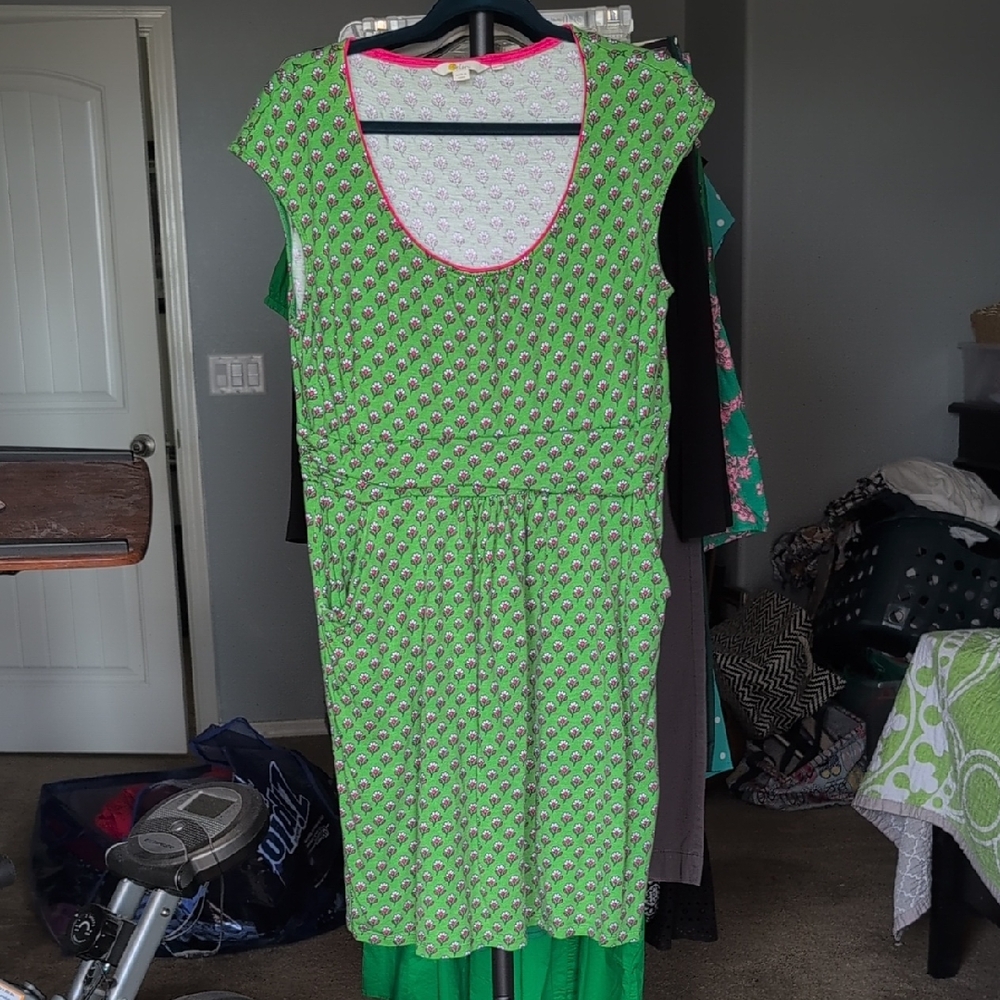 Boden Margo Green and Pink Patterned Midi Dress With Pockets